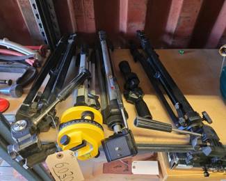 6030  Level Tripods