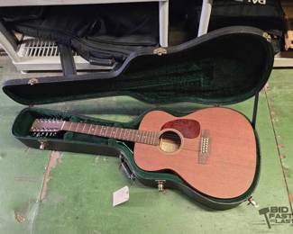6070  Martin J1215 Acoustic Guitar