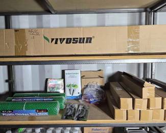 5516  Grow Tent and Supplies