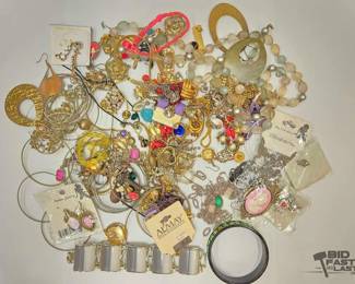1012  Costume Jewelry