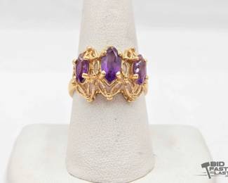 710  14kt Gold Ring with Amethyst 5.2g