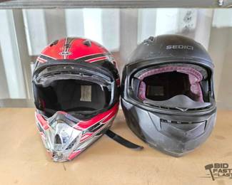 5106  Motorcycle Helmets