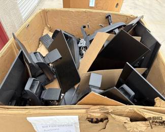 2622  Monitors with Stands, Keyboards, and Power Cables