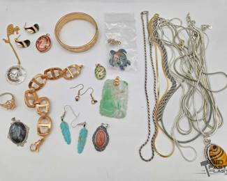 1020  Costume Jewelry