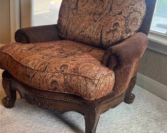 Monarca Oversized Down Feather Chair With Ornate Wood Finish