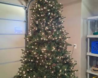 9ft Montana Fir Pre Lit Christmas Tree with pinecones