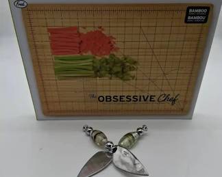 Murano Art Glass Deco Cheese Knives And Fred Bamboo Cutting Board Set