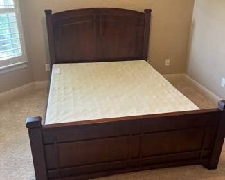 Stanley Solid Wood Queen Size Headboard, Sideboard And Foot Mattress Base Included