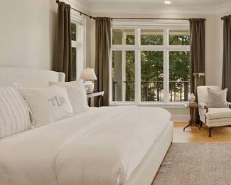 King size Sleep Number mattress  (bed frame not included)