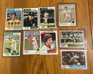 Lot of 9 1970s Baseball Cards Includes Carlton Fisk, Steve Garvey and Larry Bowa
