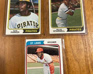 Lot of 3 1974 Baseball Cards Dave Parker, Willie Stargell and Bob Gibson