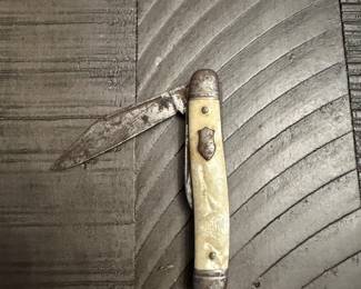 Imperial pocket knife