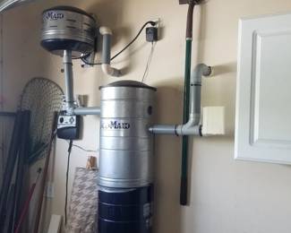 Central vacuum - does not work but good for parts