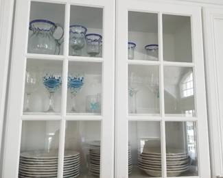 Kitchen feature: china cabinet, Glassware