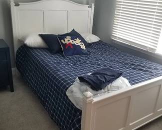 Queen bed