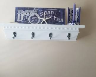 Hook rack with shelf