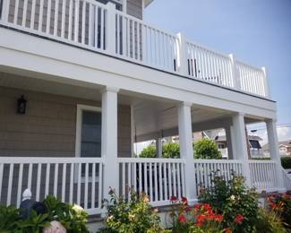 Vinyl railing
