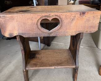 Pine table