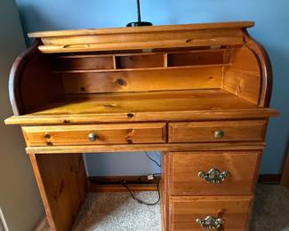 Pine desk