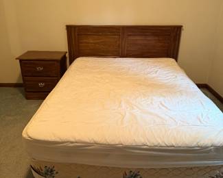 Full size bed
