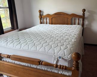 Full size bed
