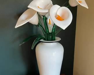 Stunning Oversized Glass Calla Lilies And Glass Vase