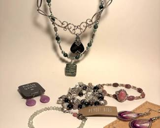 Stones And Coordinating Tones