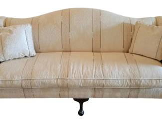 Huntington House Chippendale Camelback Sofa Cream Damask Elegance
