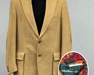 Vintage Arthur Richard camel hair sport coat with classic woven leather knot buttons down the front and along the cuffs ; size 38