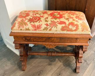 19th-century Victorian Eastlake slipper bench or piano stool made of walnut with a needlepoint seat