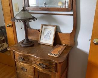 Very nice, vintage dresser with mirror