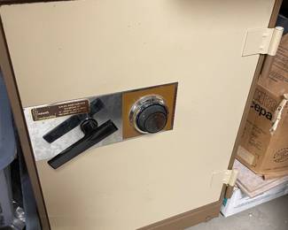 Combination safe