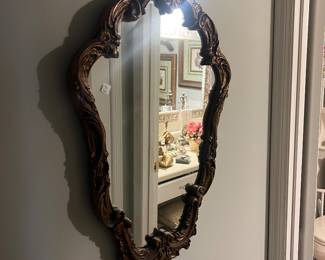 pretty mirror