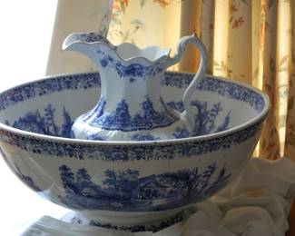 Villeroy Boch Blue Wash Basin