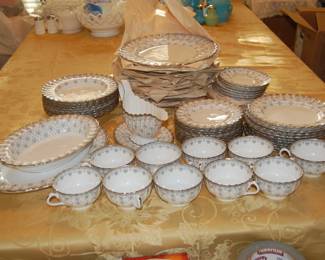 Spode Fleur de Lys Grey (Bone, Platinum Trim) Y7515