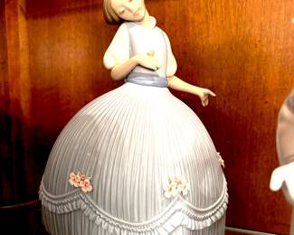 Lladro "Girl in Bluish Dress"