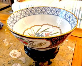 Amazing collection of Chinese bowls
