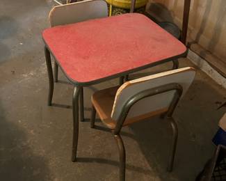 #25 Vintage Kids Laminate Top Table w/2 chairs - Mid-Century - As is $30.00