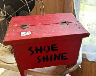 #60 Hand-Made Wood Shoe Shine Kit w/flip-top $20.00