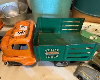 #38 Tonka Utility Truck w/Green Bed $65.00