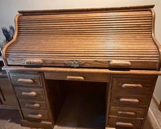 Solid Wood Rill Top Desk 