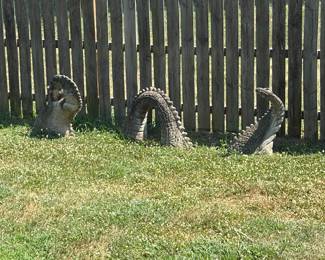 Cement statue Dragon 3 pieces 