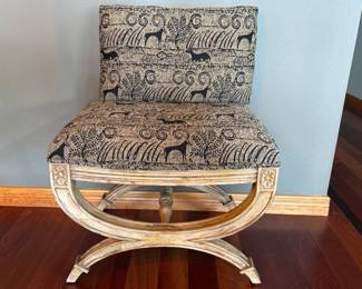 98 SafariUpholsteredVanityBenchwithDecorativeWoodFrame