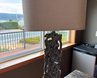 119 CottagecoreCastMetalTableLampwithLinenShade
