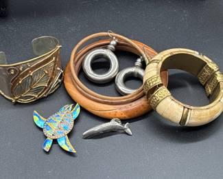 10 EclecticJewelryLotWoodBrassCopperEnamelTurtleBrooch