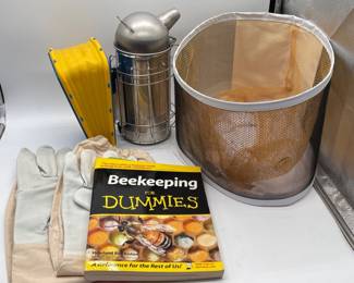 95 BeekeepingStarterLotSmokerVeilGlovesBeekeepingGuideBook