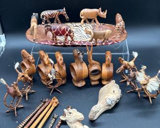 89 AfricanHandCarvedDecorCollectionSpoonsNapkinRingsAnimal