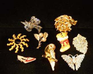 brooches