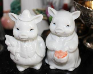 Salt & Pepper Shakers