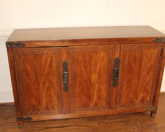 Side board with three drawers inside on the left